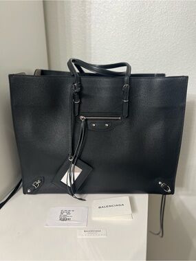 Balenciaga Black Leather Tote with Zip Pocket